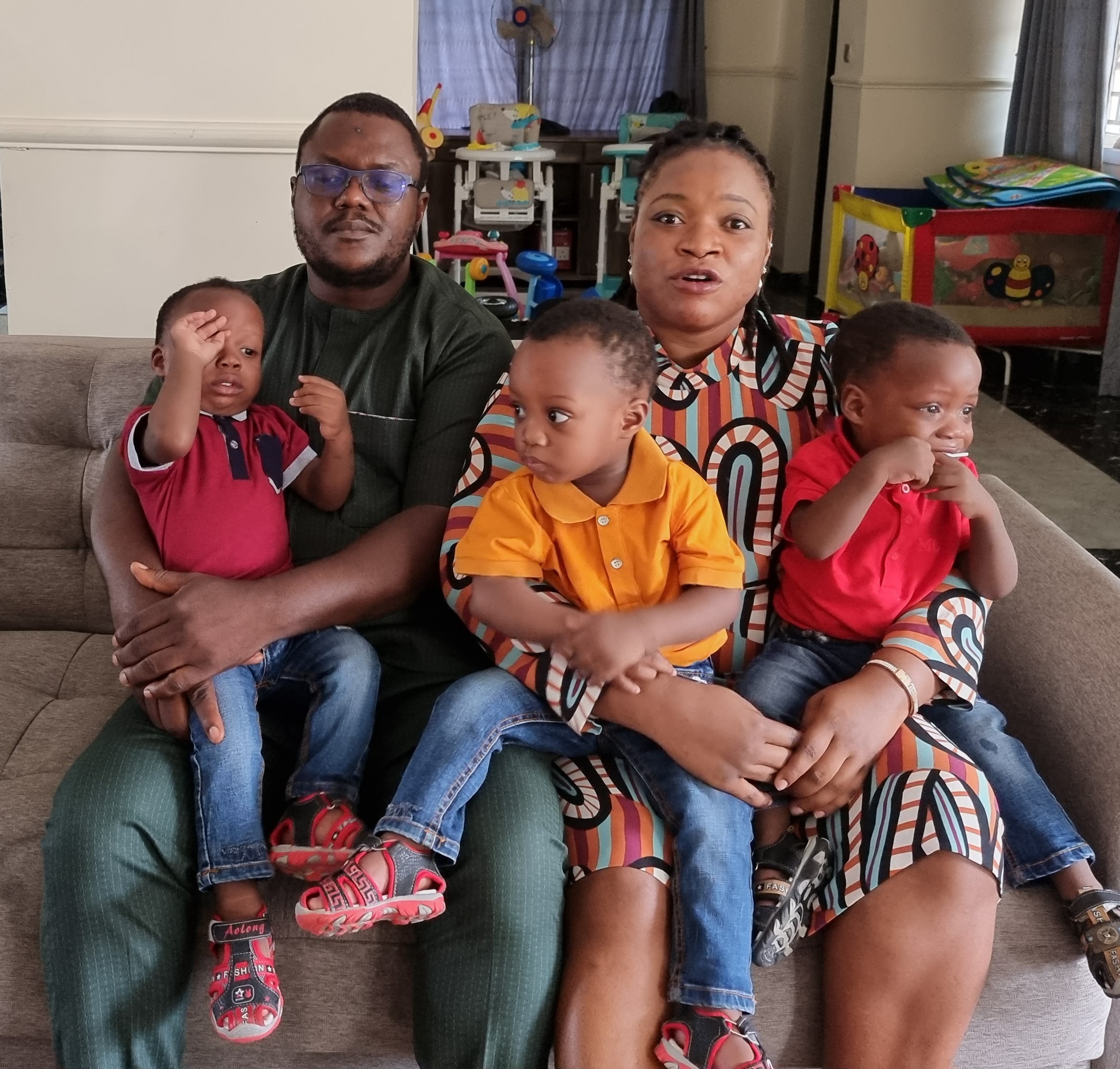 Hosea Apeh and family.jpg 1 MB