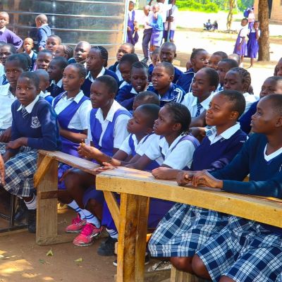 Pawteng Primary school students attending the training
