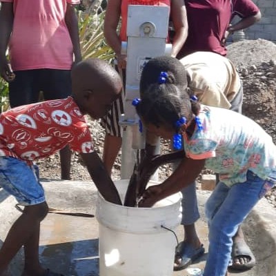 Children with running water 