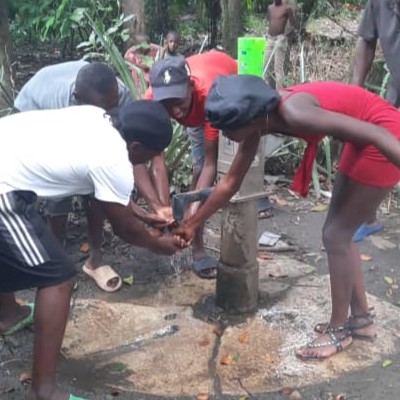 A gathering to see working pump