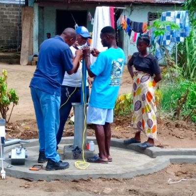 Hand pump installations on a new well ongoing 