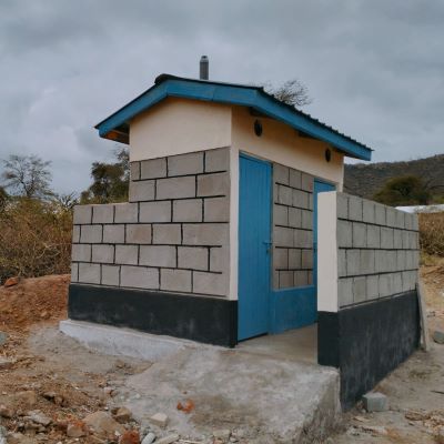 Ngueeni school's new latrine 