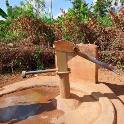 Wendo village well