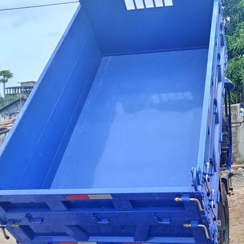 Can carry up to 3000 pounds