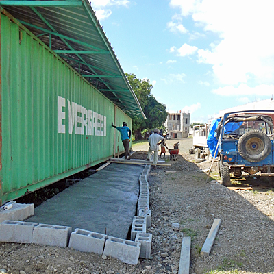 Establishing secure runoff and proper drainage from roof