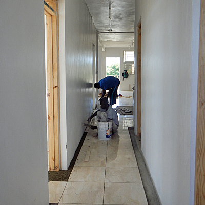 Laying floor tile