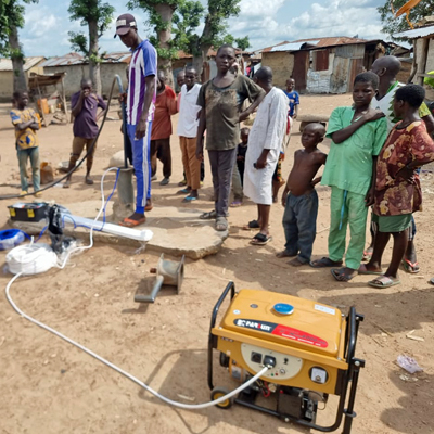 Generator, hose and pump in action