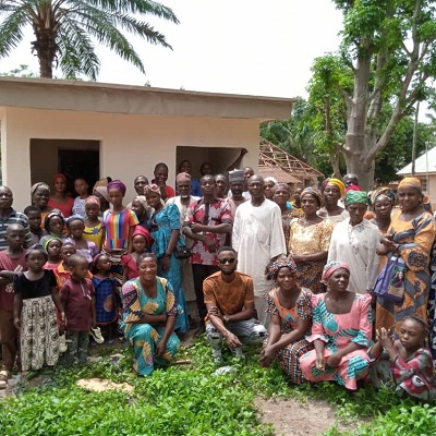 Angwa Gimba II community members