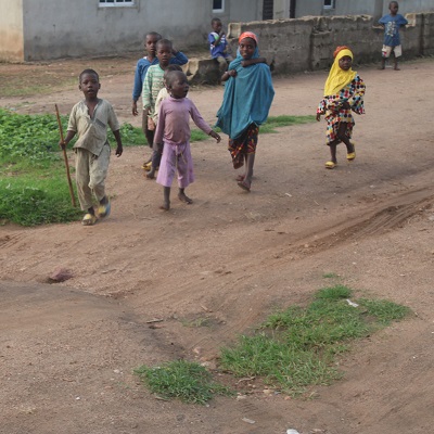 Children from the community 
