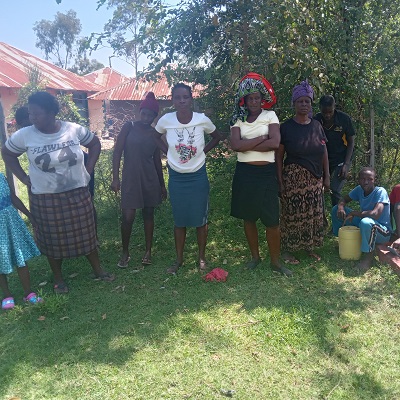 Members of Kamwani community 