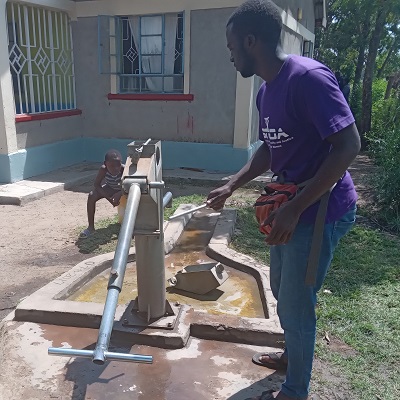 Pump repair team working to fix the pump 