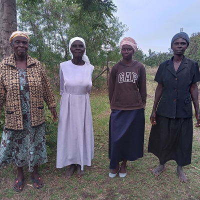 Konyango Kadete community members