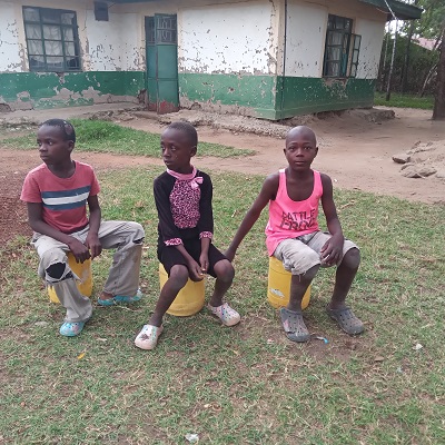 Young members of Orosa community