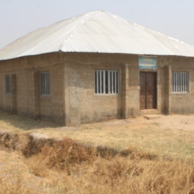 Community church 