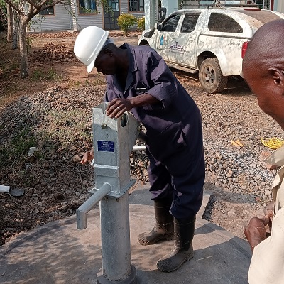 Pump installation on the new well underway 